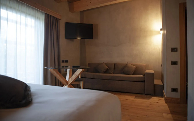 Charmant Petit Hotel