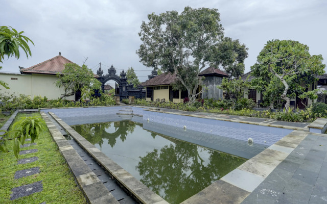 OYO 1762 Hotel Astiti Graha Tanah Lot
