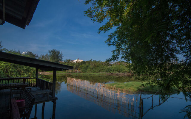 Cha-am Little Shop & Resort