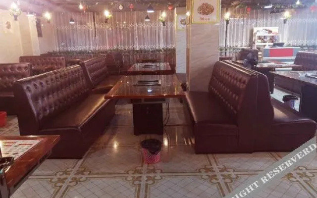 Yijia Hotel