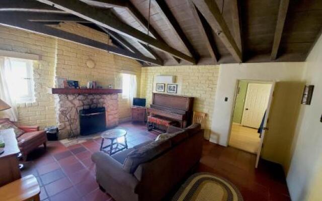 29 Palms Inn