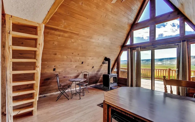 Secluded & Cozy Antimony Cabin w/ Fire Pit