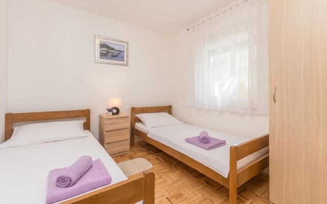 Amazing Apartment in Zdrelac With Wifi and 2 Bedrooms