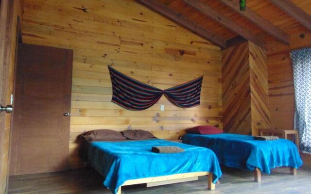 Cabaña dentro del Bosque para 24 Personas