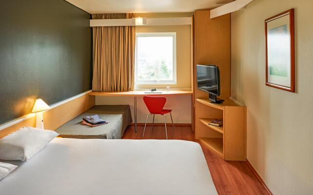 ibis Monterrey Valle