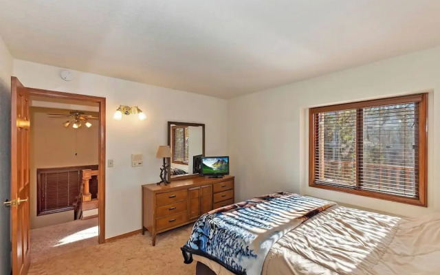 Canyon Castle Mtn Retreat w Hot Tub