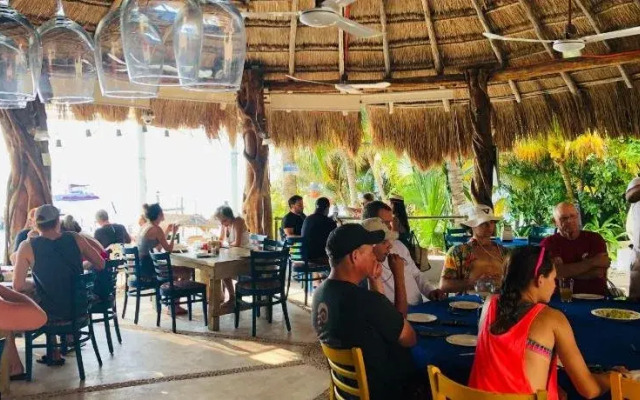 Maria's Kan Kin with Private Beach