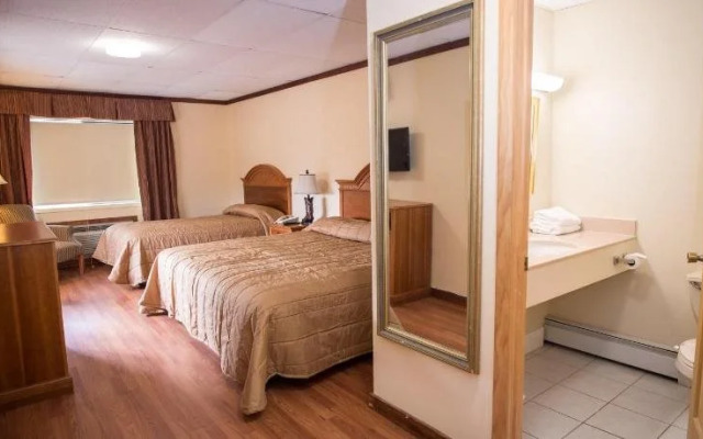 Pinegrove Family Dude Ranch