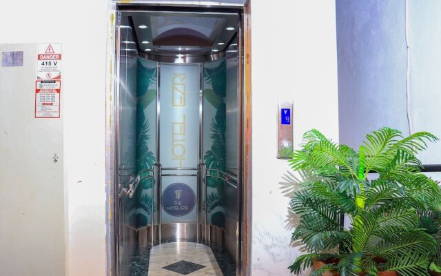 The Hotel Ezri