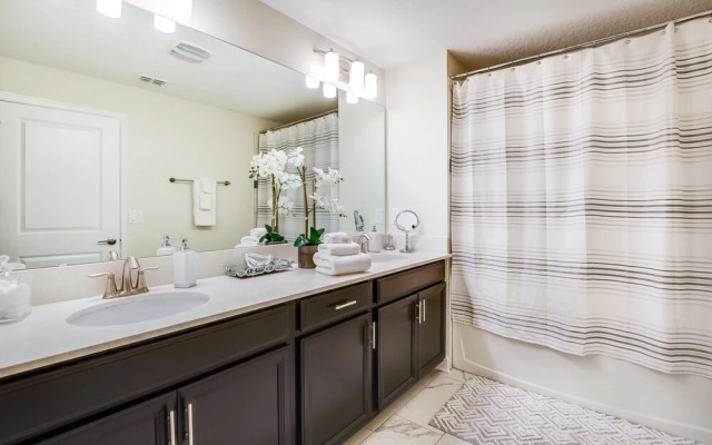 4811ll Amazing 5 Bedroom 4 Bathroom