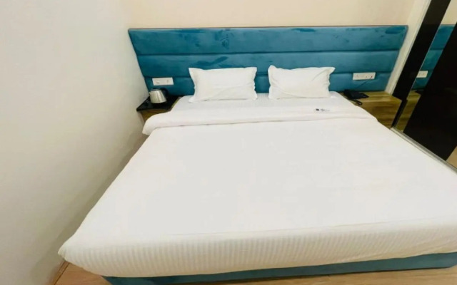 Capital O 80450 Hotel Shubham Residency