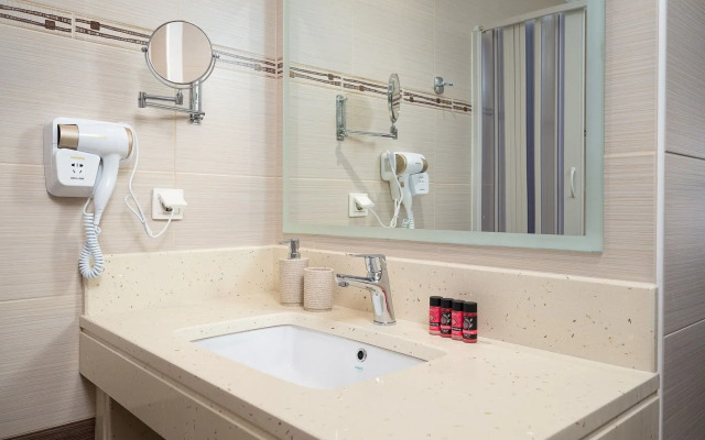 Minos Boutique Hotel