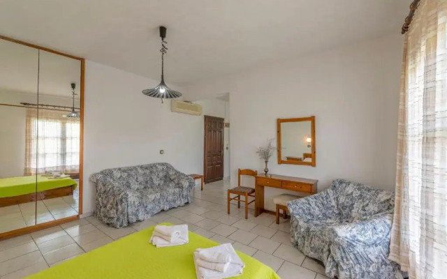 Filosxenia Natasa Hotel