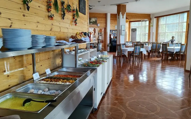 Kungut Hotel & Resort