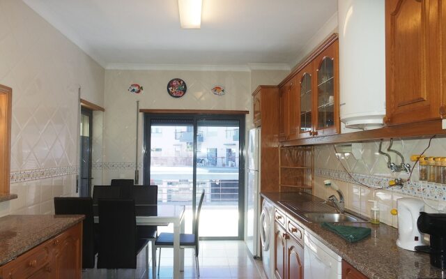 C03 - Avenue Backstreet Flat