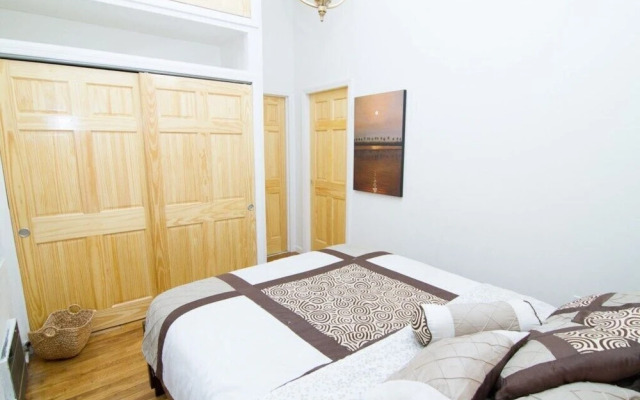 Lovely 1 BR on Gramercy