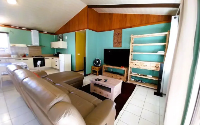 Tahiti - Vaitupa House