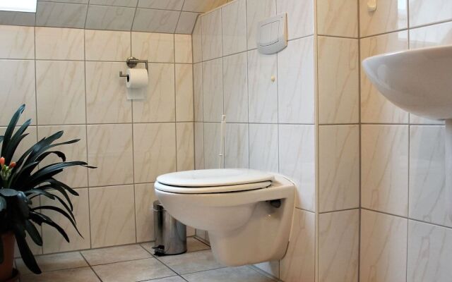 Geraeumige Ferienwohnung in Boltenhagen mit Garten