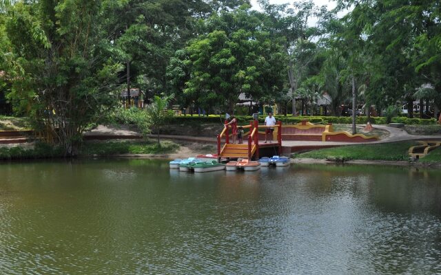 Hotel Rio Selva Resort Santa Cruz