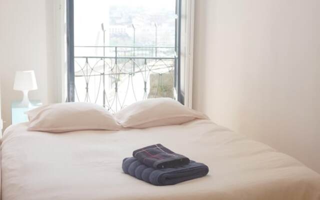 Inviting 2-bed Apartment in Porto