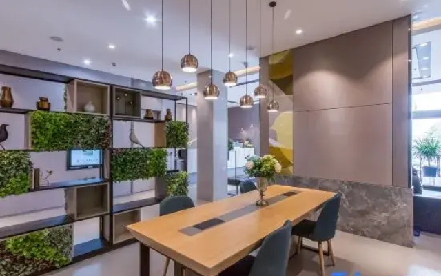 Homeinn Selected Hotel (Yuzhou East District Stadium)