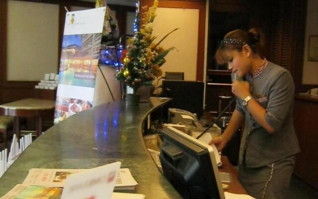 Grand Dormani Rajah Court Hotel