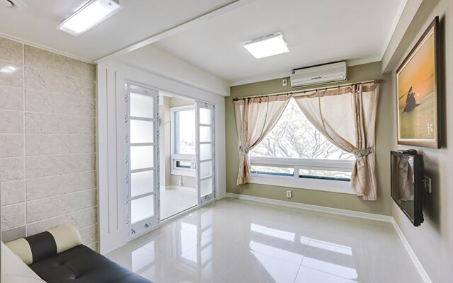 Byeonsan Dongguerami Pension
