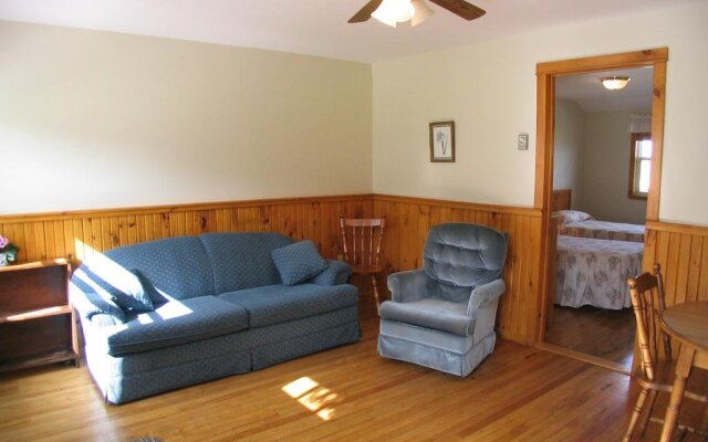 Cavendish Corner Motel Inn