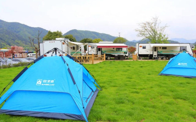 XFY Caravan