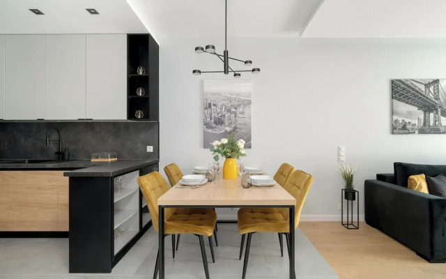 Modern Apartment With Parking by Renters