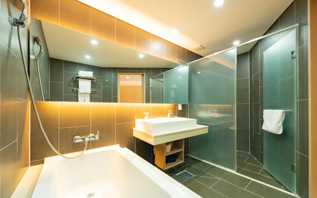 Hotel Bridge Seogwipo