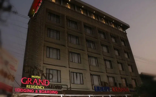 Hotel Grand Residency