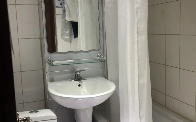 Land Hotel