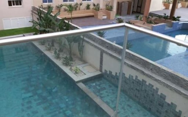 Magnifique appartement avec terrasse et piscine