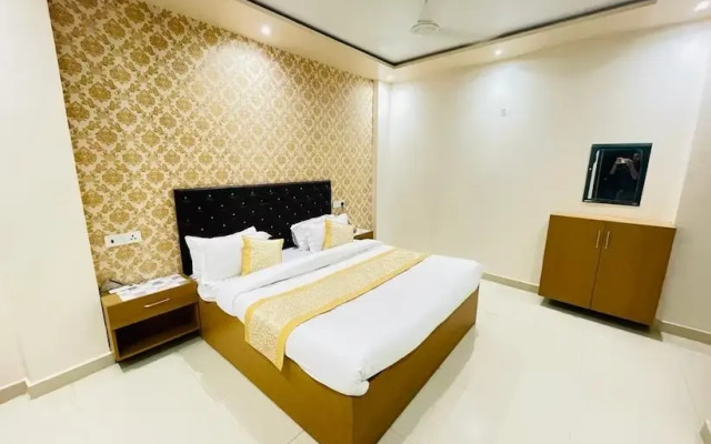 Fabhotel Us Inn