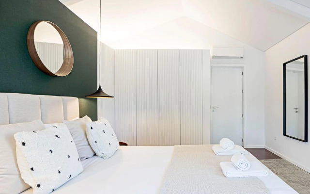 Wonderful 2BR Duplex Near River by LovelyStay