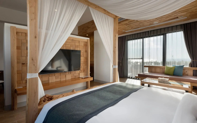 SkyeBay Club