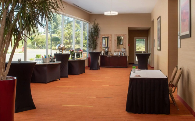 Courtyard by Marriott Sacramento Cal Expo