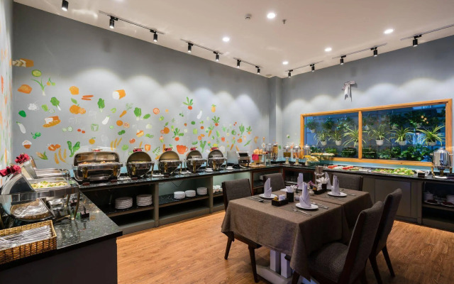 Asian Ruby Select Hotel