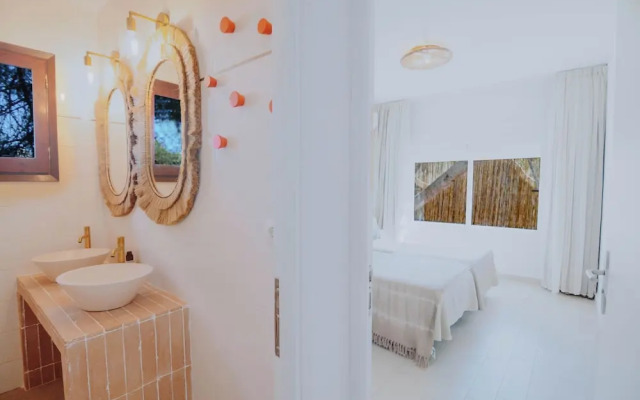 Secret Oasis Ibiza- Adults Only