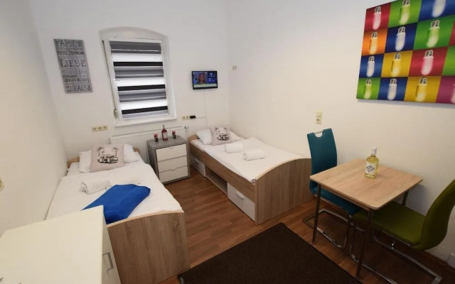 Monteurzimmer Kircheim unter Teck - Hostel