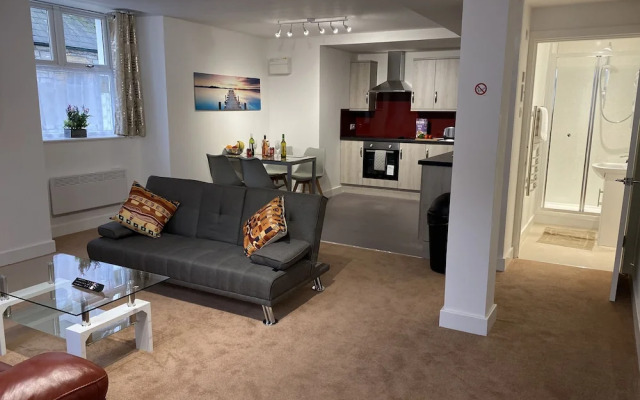 Octagon Apartment 1