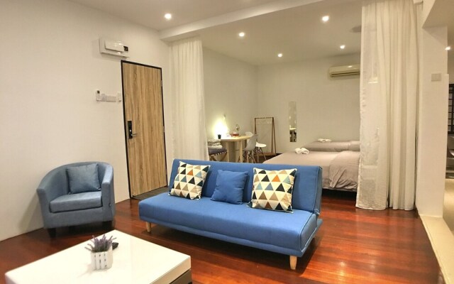 iBook8 Superior 1 Bedroom Gurney Suites  by iBook Homestay