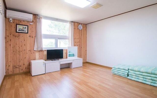 Jeju Youth Hostel