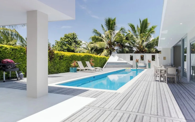 Mama Taras Luxury Villa