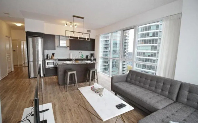 Toronto Suite Rentals - Fly Condo