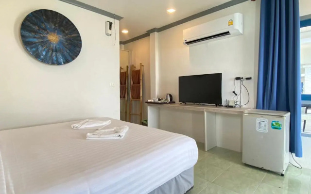Sunset Beach Villas (Sha)