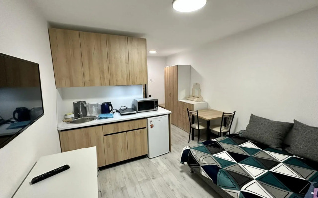 Апартаменты Наш дом на улице Мельникайте 83