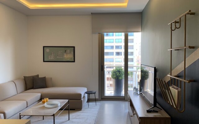 ZUR Studios & Suites