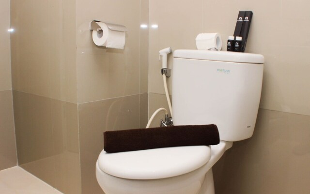 Cozy Studio At Azalea Suites Apartment